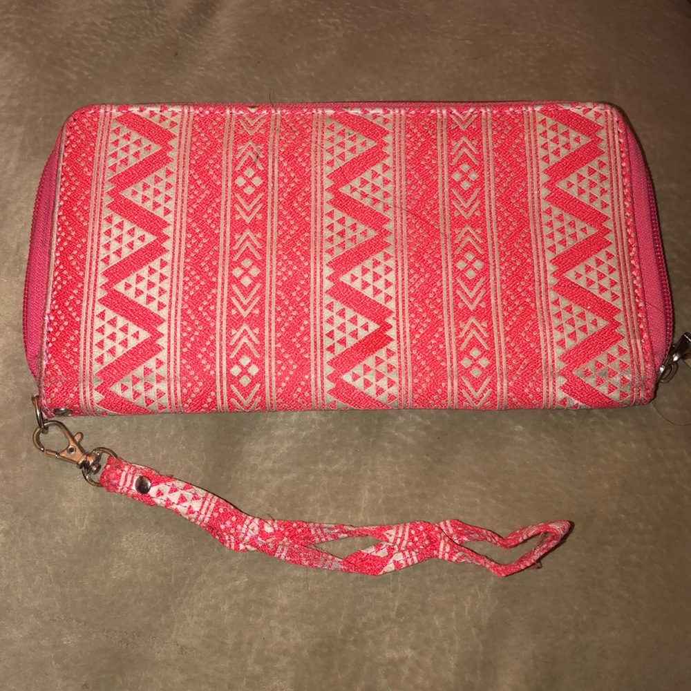 Hardly used Wallet/wristlet  :)